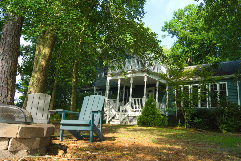 The Front of Casa Blue Heron and the firepit