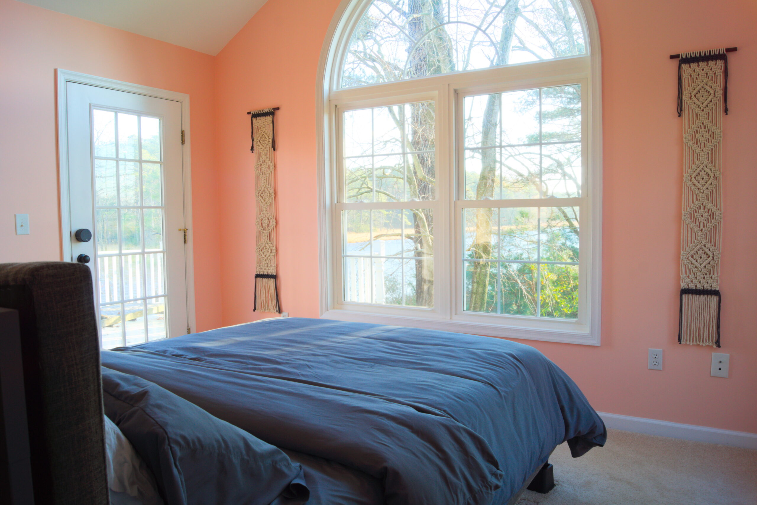 Upstairs Bedroom w/ Queen Bed